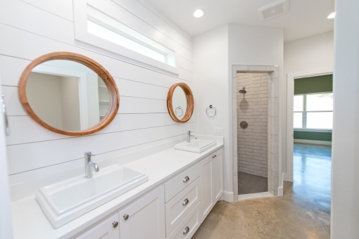 Fun and Funky Modern Farmhouse-Spicewood-SOLD